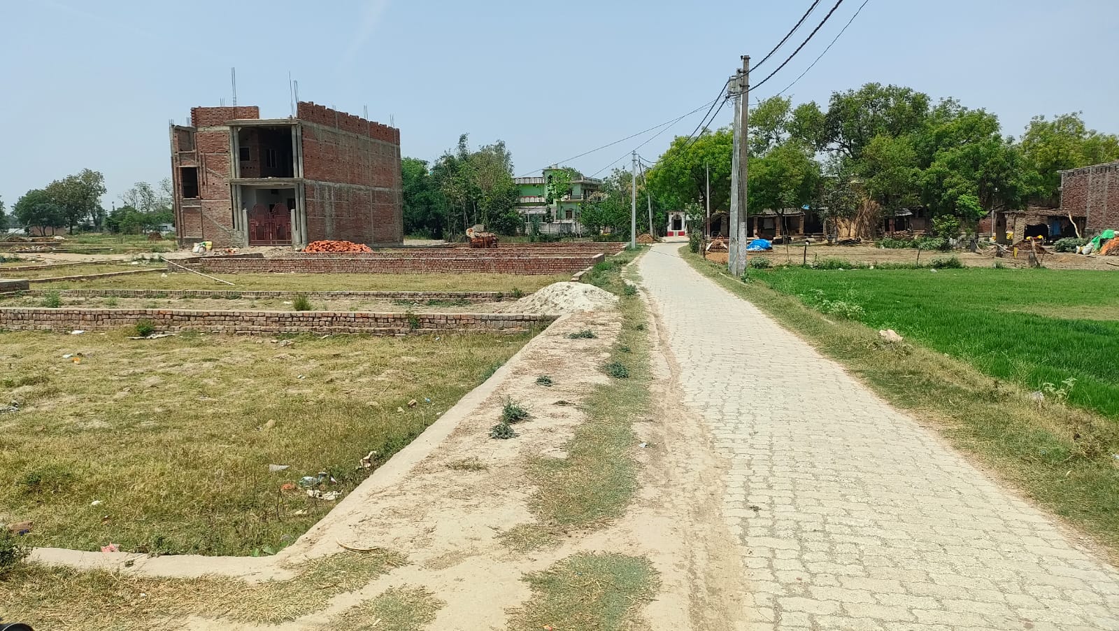 How Plots Near Highways, Airports & Ring Roads Can Explode in Value